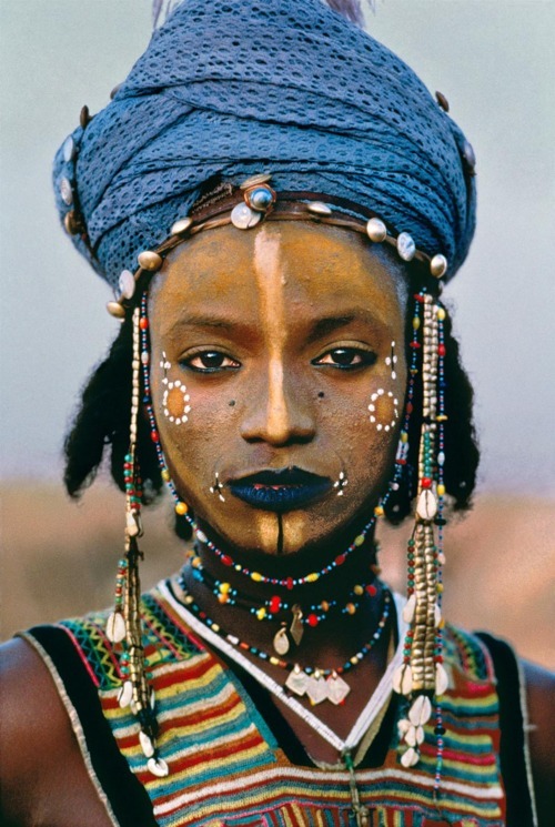 (via TRIP DOWN MEMORY LANE: WODAABE (MBORORO) PEOPLE: THE NOMADIC FULANI SUB-TRIBE THAT CULTIVATE BE