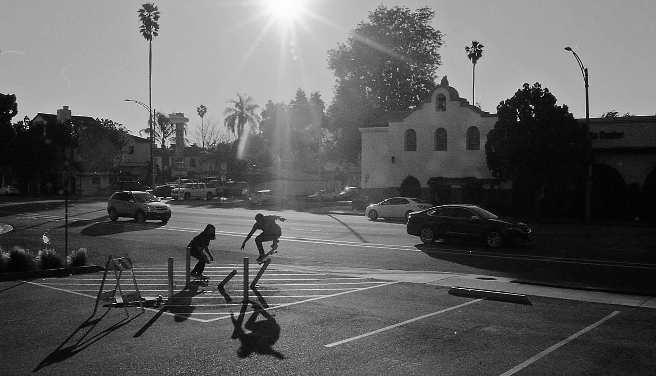 timaguilar:  Forrest Edwards &amp; Nolan Miskell jammin poles back to back in