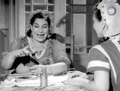 حاليا بسينما رويال منديل الحلو