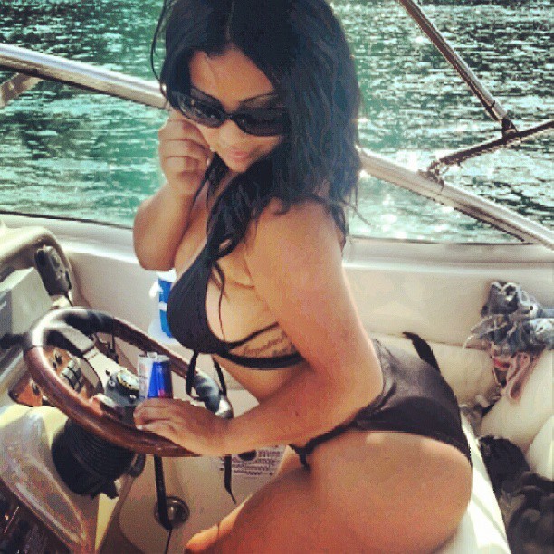bigbxxtybitches:  Jenny Rey http://bigbxxtybitches.tumblr.com/ 