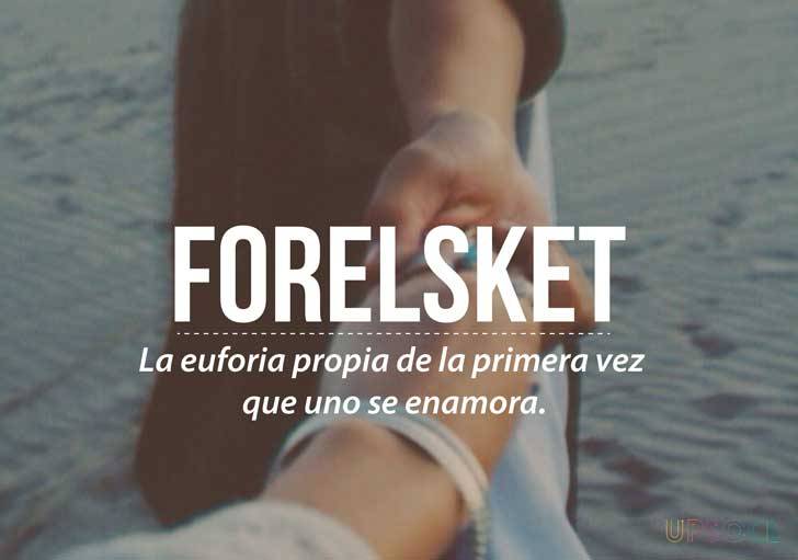 somospandaspordentroyporfuera:  Palabras hermosas en otros idiomas ½-Una chica invisible. 