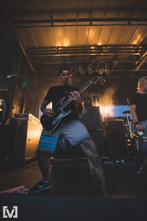 punktots:  Luke Kilpatrick || Parkway Drive Warped Tour Australia 2013 (PHOTO CREDIT:OLIVER MINNETT)  