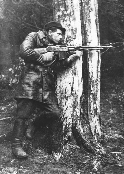 The Polish BAR — The  Browning wz.1928When John Browning invented the Browing Automatic Rifle 