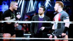 ehysexyman:  When SmackDown opens with 3