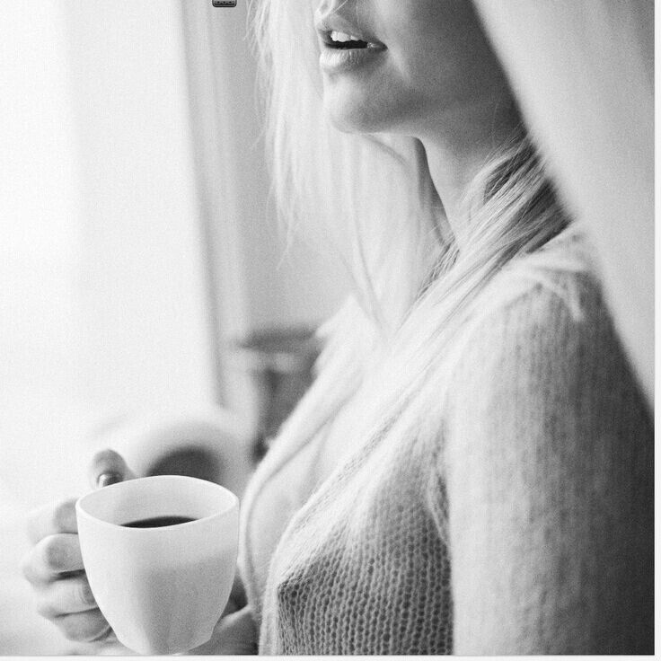 Good morning lovelies! Have a magnificent Monday! 😘