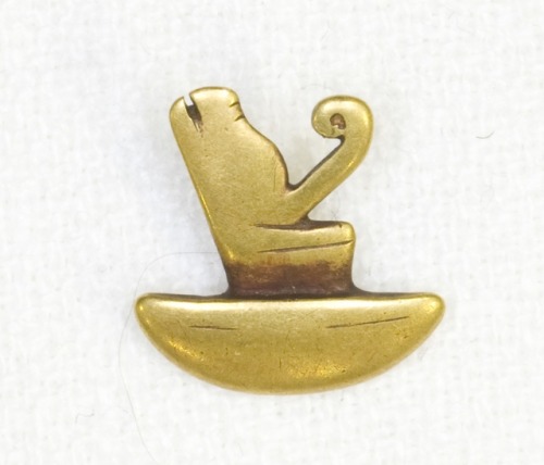 Amulet of the Double CrownSmall-scale Egyptian figurines, known as amulets, were thought to promote 