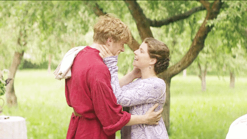 jessiebuckley:[2/5 webseries/miniseries] - war & peace (2016)You seem to have the gift of happin