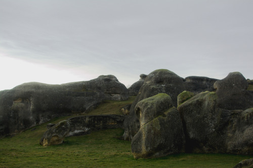 photographybywiebke:Limestone Formations at Elephant Rocks near Duntroon, New Zealand