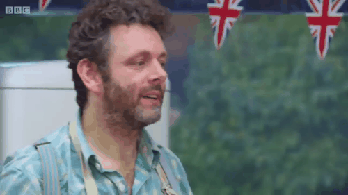 Celebrity Bake Off With Michael Sheen And His HANDS