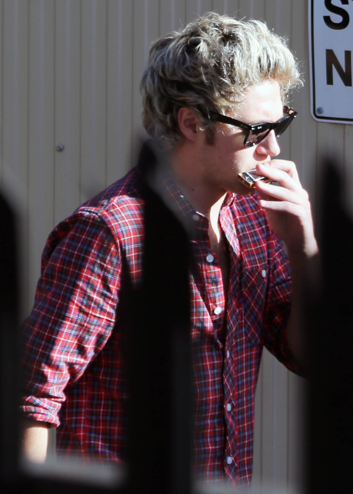 direct-news: Outside the stadium in Australia - 6/2/15