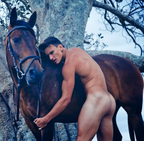 tumblinwithhotties:  Levi by James Demitri