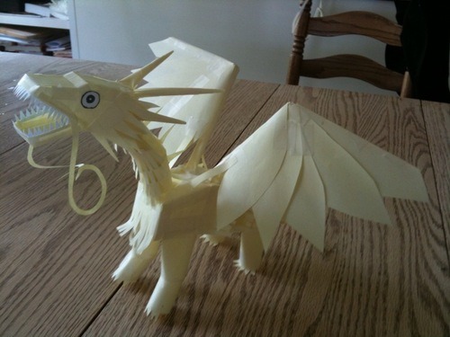 Animals made from Post-It Notes! This guy&rsquo;s awesome, he perfected this Post-It Note skills tha