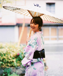 highlandvalley:  nemoi:  umbrella-girl: 