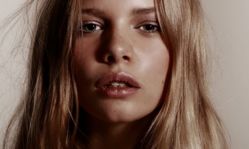 Marloes Horst shot by Yorick Nubé, 2010 adult photos