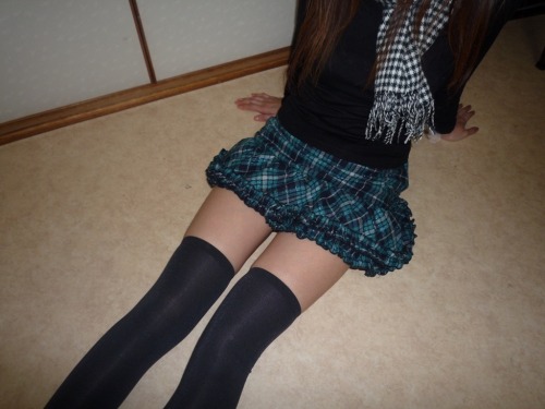 Porn photo mifei:  sichisei:  biccchi: (via knee-socks)