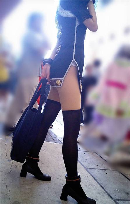 ninelaynard:  hkdmz:  highlandvalley:  kagurazakaundergroundresistance:  monorainbows:  d-d-d:  gkojax:   inhouseneet:  (via knee-socks) 