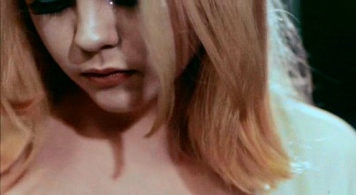 suicideblonde: Buffalo ‘66 I´ve seen that face before