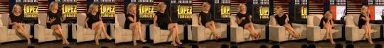 Porn televisionssexy:Julie Bowen, Lopez Tonight photos