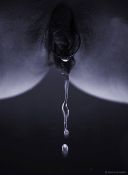 A drop of golden liquid, a ring to hold leashofvixen:  laveritenue: via www.surart.ru 