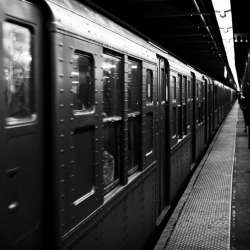 merisoniomblackandwhite:  midnightflightz:  ckck:  All aboard the nostalgia train to Queens Plaza, #01.   
