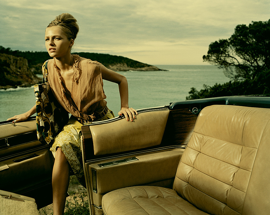 Autumn Promenade photo by Jacques Olivar 2004