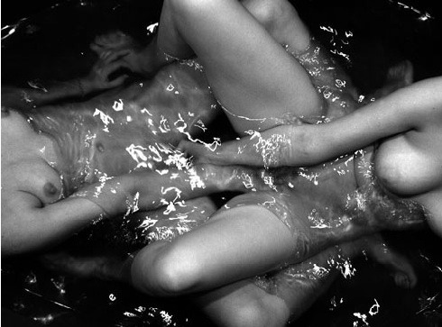 onlybeautifulnudegirls:    (via fuckyeahsexy)