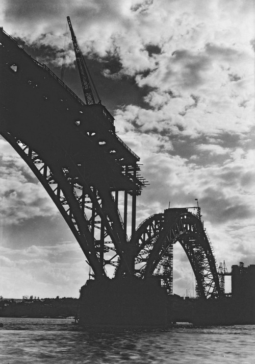 Sex The Bridge, Russia photo by Margaret Bourke-White, pictures