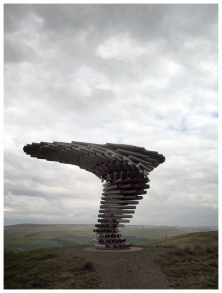 liquidnight:Tonkin-Liu - Singing-Ringing Tree Found [with additional video] here via Outrepart