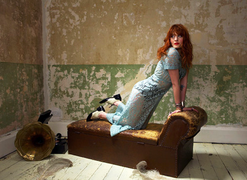 lovelybluepony:  fuckyeahflorencewelch: (via animalmasks)   THERE IS A FUCKYEAHFLORENCEWELCH???? O__O follow! And i have the biggest shoot idea ever with a gramaphone and it’s so hard to see them all the time at antiques fairs for 100s of euros.