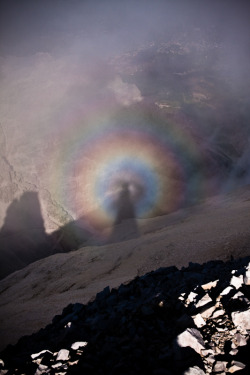 j-p-g:  brocken spectre (via morceos)