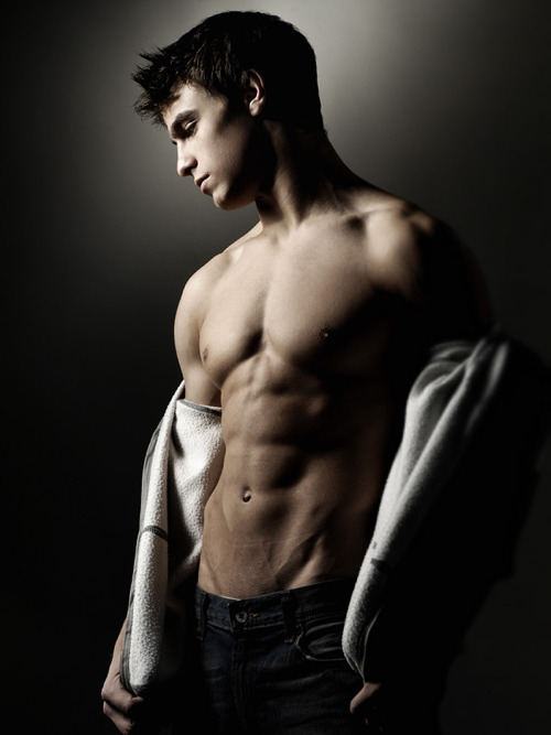 XXX johncody:  (via nsfwboys) WOW. the veins…. photo