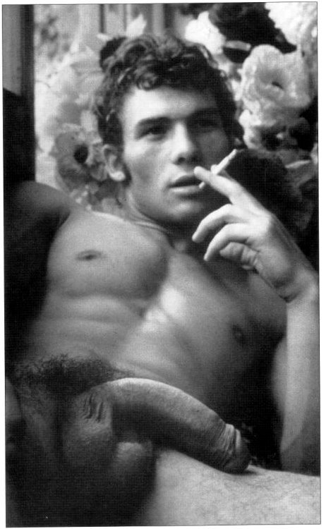 randydandy:  Sexy Smocking…