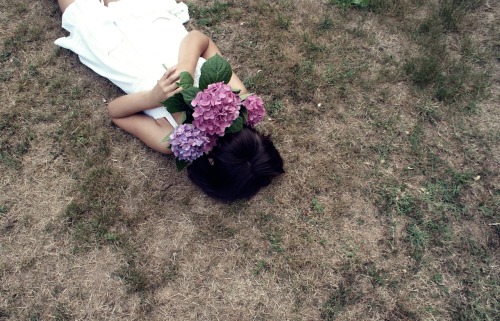 i took this in the summer as a test shot for film. Since i don’t thing i’ll EVER get my b&w developed, voila.
