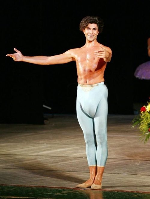 szkmkt:  kagurazakaundergroundresistance:  gkojax:  phac:  spastic:  fashionofthechrist: