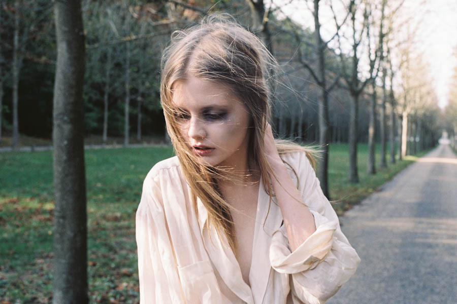 aislinginwonderland:  partytights:  suicideunderground:  deadgirls:(via durian) 