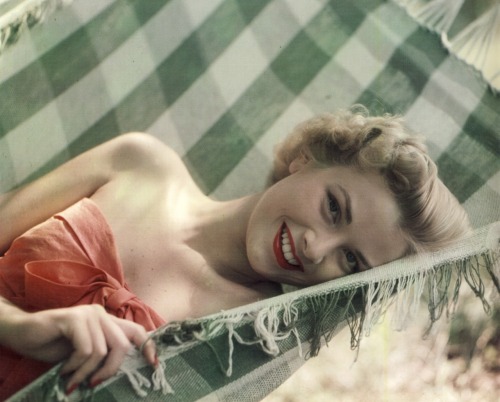 Sex Grace Kelly via: what makes the pie shops pictures