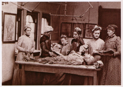 s0ph1sticated: ghosts-in-the-library: feuille-d-automne: liquidnight: Women’s Medical College 