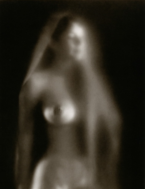 i12bent: Ruth Bernhard - Dream Figure, 1968 From Ruth Bernhard: The Eternal Body (via liqu