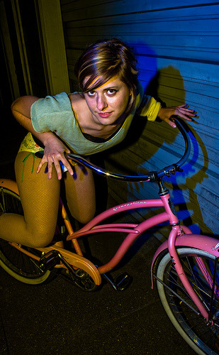 girlsbike:  velovagina:  bikes-cycling:  feebly:  via flickr.com