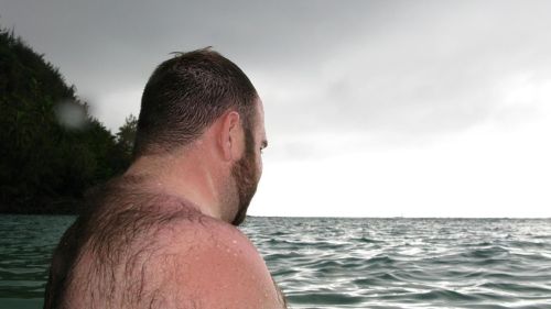 chaserpl:  chubbyaddiction:  cub82:  bbbchicago:  (via awunea, chubbyjay)   Gulobear, some Jeff for you, lol… 