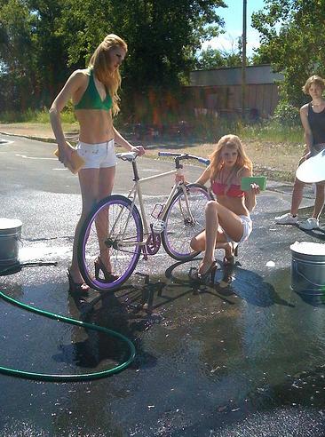 macaroni-ho: mememememe7: girlsbike:  (via punyx)