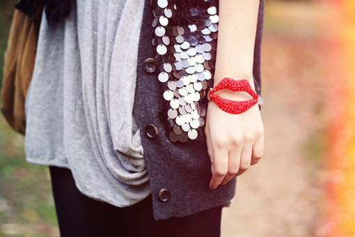 annaszczekutowicz:  andiepot:  electroanna:  fashionfever:  (via rockandroses)  
