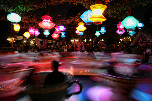 randomanimosity:  ralavick:  randomanimosity:  ralavick:  randomanimosity:  squirrels-are-friends:  (via not-just-an-urban-outfitter) I will go to Disneyland for this.  Haha. Nauseating, but sooo fun!  You know I have never been on this ride at night.