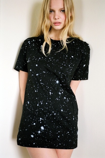 igotosleeptodream:  honeysticks:  offwithitshead:  (via misswallflower) would sleep/live