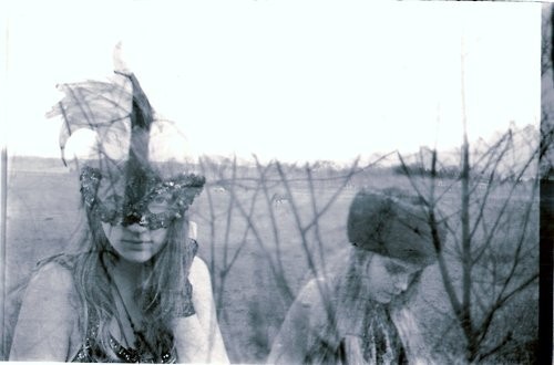 lovelybluepony:  (via z-cc)   LINKSSS. This is Ana’s: http://www.flickr.com/photos/leavebehindfootsteps/3202634818/. >:( Please learn to link, please.