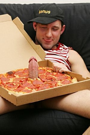 keepstill:  jizzonastick:  (via jizzlvr, wheremygoofsat) Hot. I love a meaty pizza;-)