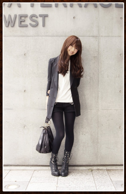 phil-opon:  sunsunsunsawayaka:  minepom:  mok026:  gkojax:  alfortrichmilk:  zeebraltar:  shimizusaki:  BRIGIT ファッションスナップ ストリートスナップ -戸倉智美