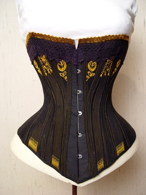 gdfalksen:       1870’s Corset       (via erincarmean) Lovely flossing and special embroidery stitch