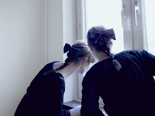 igotosleeptodream:  floatingintheblue:  aseriesofserendipities:  (via Thunderoni)
