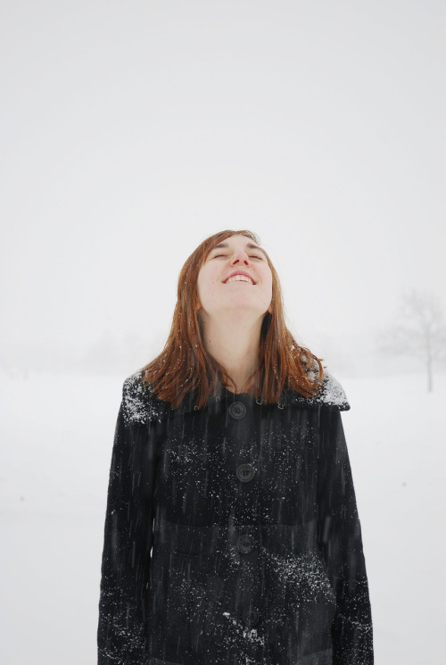 breathingvioletfog:  laurencephilomene:  :D it was actually snowing really hard  